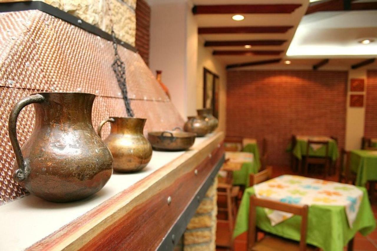 Casa Madrigal Hotel باستو المظهر الخارجي الصورة